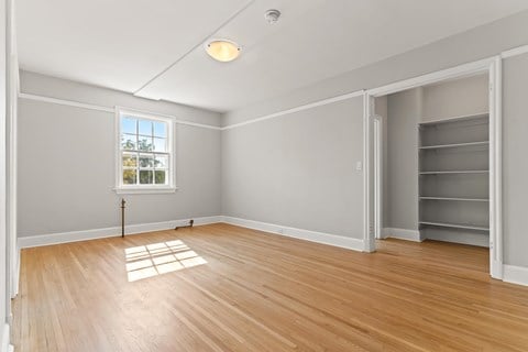 Floor plan for studio, 1 bath, 440 sqft